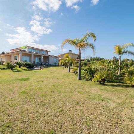 B&B Le Bouganville Capoterra Eksteriør billede