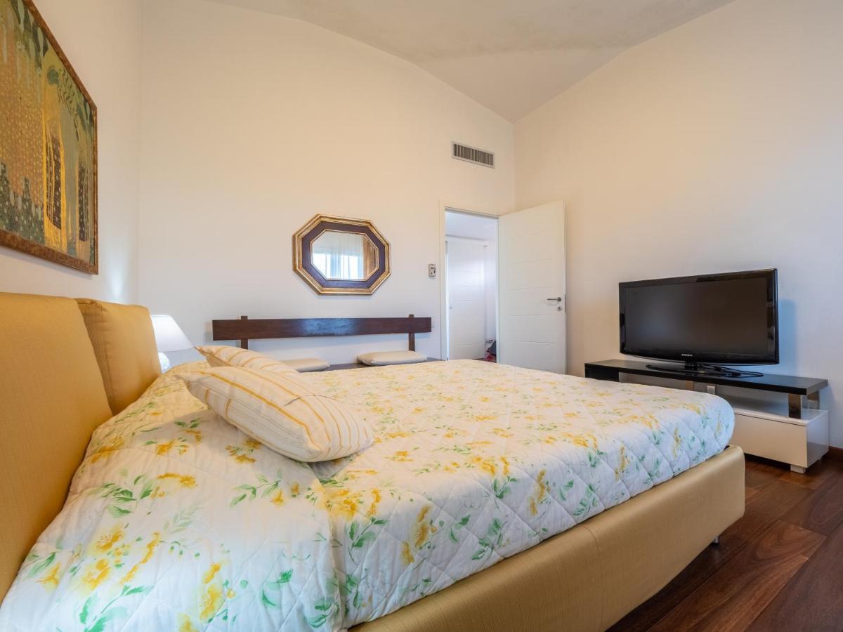B&B Le Bouganville Capoterra Eksteriør billede